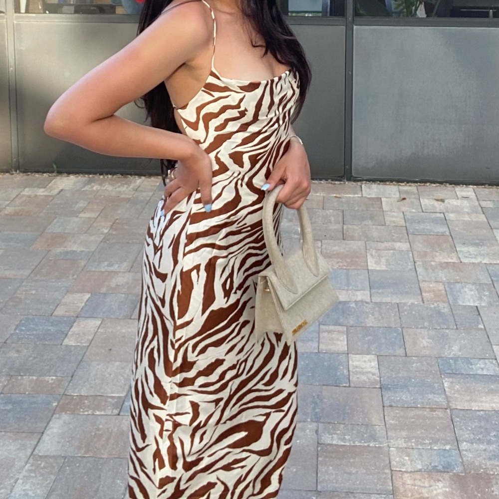 🤎 brown zebra print satin dress 🤎